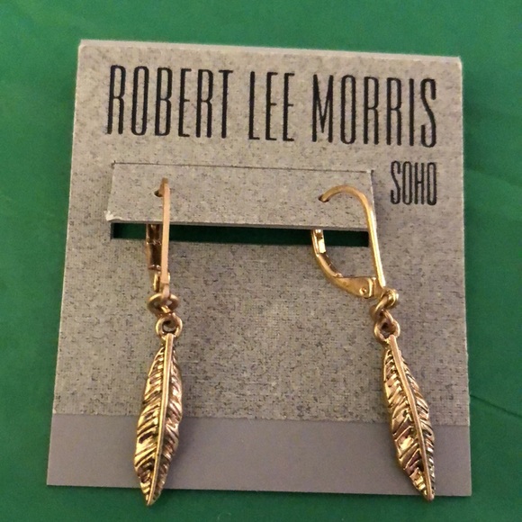 Robert Lee Morris Soho Gold Tone Textured Metal Feather Drop Earrings NWT - Picture 6 of 11
